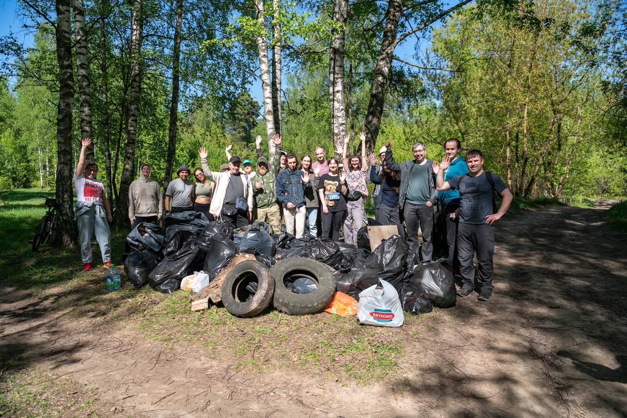 В ЛОСИНОМ ОСТРОВЕ СОБРАЛИ МНОГО МУСОРА